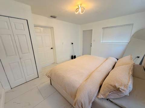 6083 50th Avenue, Kenneth City FL - photo 9 of 12