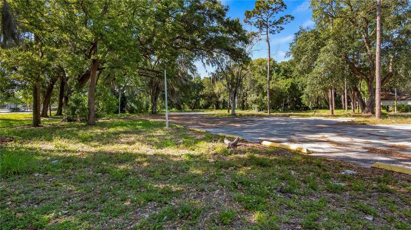 1500 N HOAGLAND BOULEVARD home for sale in Ambassador Park