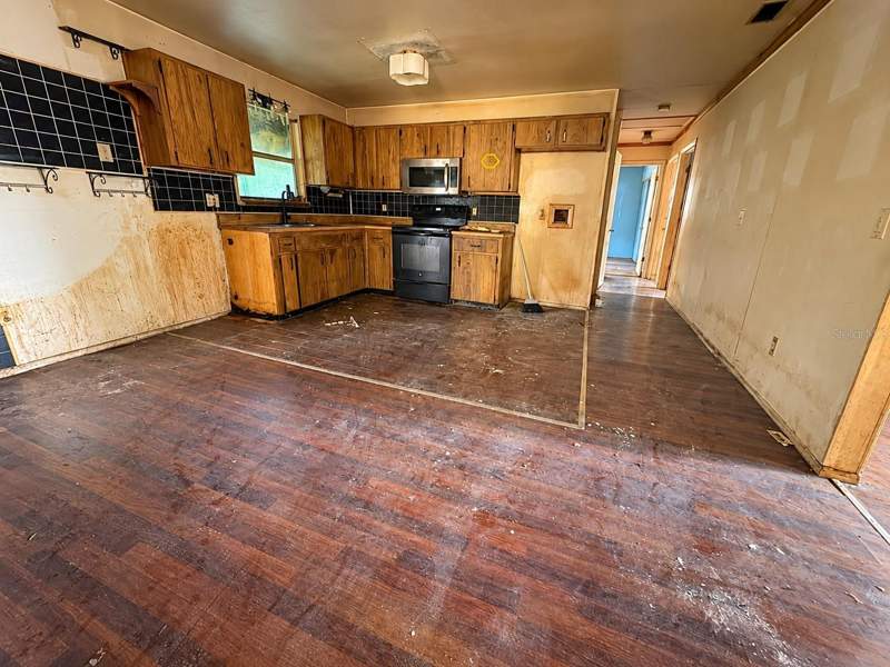 3 bedroom Single Family Residence at 1825 Huggins Drive, 0000, Apopka — photo 4