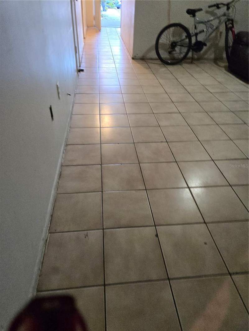 3 bedroom Half Duplex at 572 Maineline Boulevard, Maineline Village, Apopka — photo 3