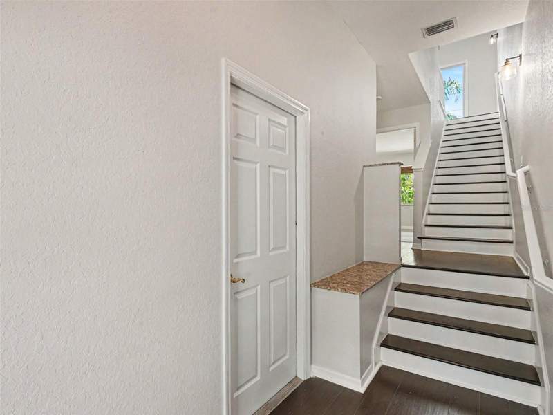 4 bedroom Townhouse at 3325 10th Lane, Riverbay Twnhms Ph One, Palmetto — photo 5