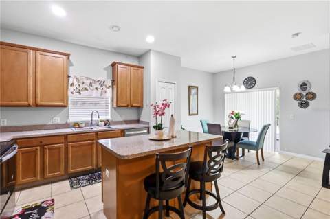 907 Hacienda Circle, Kissimmee FL - photo 11 of 46