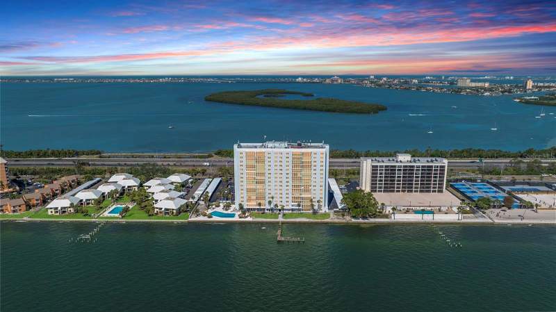 Sky Harbour Condo Apartments