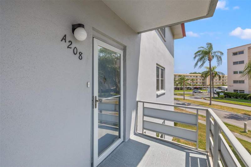 2 bedroom Condominium at 5660 80th Street #A208, Five Towns Of St Pete, St Petersburg — photo 2
