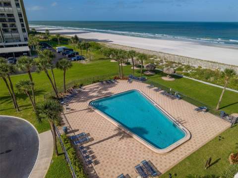 1460 Gulf Boulevard #501, Clearwater Beach FL - photo 13 of 35