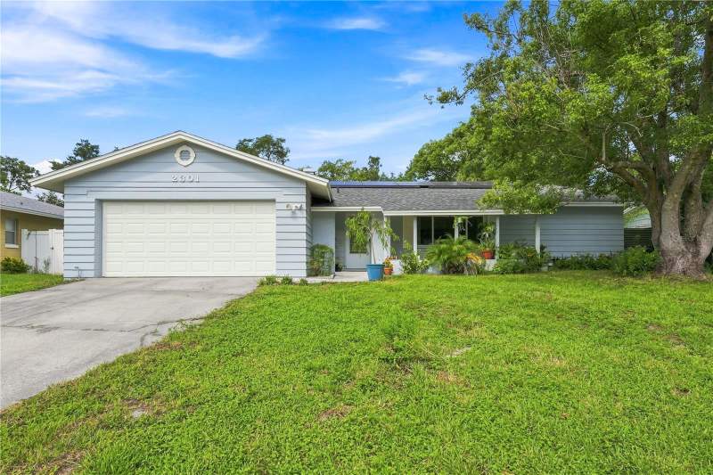 4 bedroom Single Family Residence at 2301 Conifer Avenue, Eastbrook Sub Unit 16, Winter Park — photo 3