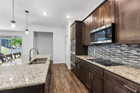 8245 Olive Brook Drive, Wesley Chapel FL - photo 9 of 40