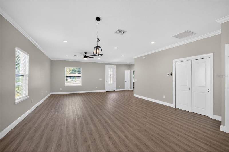 3 bedroom Single Family Residence at 7977 49th Avenue, Joslyn Park, St Petersburg — photo 5