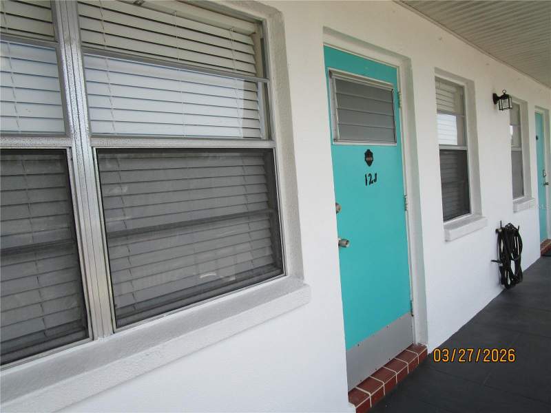 1 bedroom Condominium at 6055 21st Street #12, Town Apts Condo, St Petersburg — photo 3