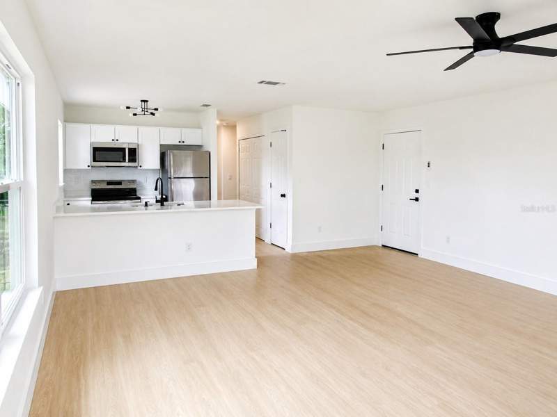 3 bedroom Single Family Residence at 49 Lake Court Loop, Silver Spgs Shores Un #2, Ocala — photo 4