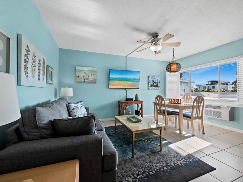 1 bedroom Condominium at 475 Benjamin Franklin Drive #215, Lido Dorset, Sarasota — photo 3