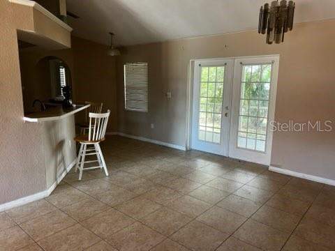 3 bedroom Single Family Residence at 220 Palmetto Circle, Port Charlotte Sec 004, Port Charlotte — photo 2