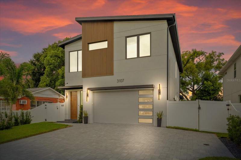 3107 W BEACH STREET home for sale in Ghira Homes for Sale: 2 Listings, Median $430K