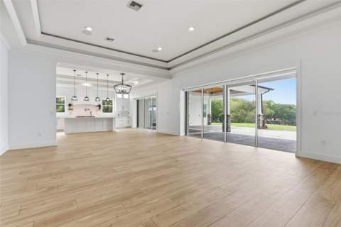 8241 Cass Road, Zephyrhills FL - photo 16 of 92