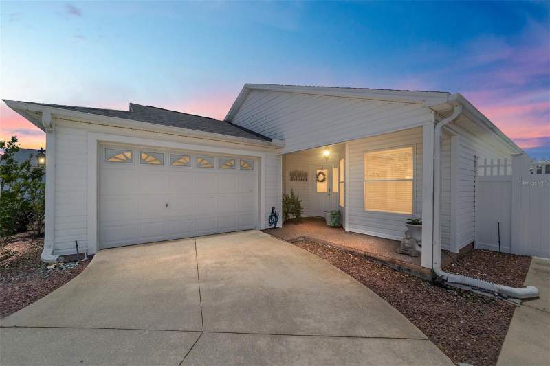3 bedroom Villa at 418 Flossmoor Court, The Villages, The Villages — photo 2