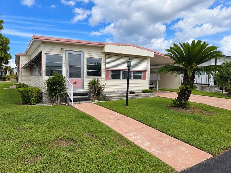 2 bedroom Manufactured Home at 209 Orchid Terrace, Lake Region Mobile Home Village, Haines City — photo 5