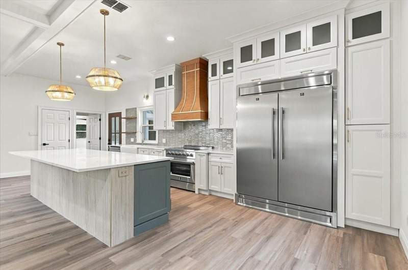 4 bedroom Single Family Residence at 13 Bogey Drive, Country Club Acres, Winter Haven — photo 2