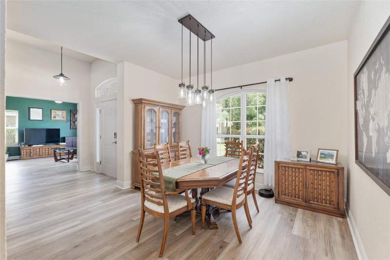 4 bedroom Single Family Residence at 6746 SE 12th Place, Deer Path Ph 3 A Sub, Ocala — photo 2