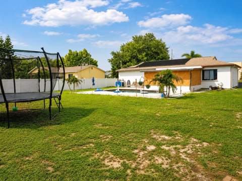 18295 Van Nuys Circle, Port Charlotte FL - photo 16 of 19