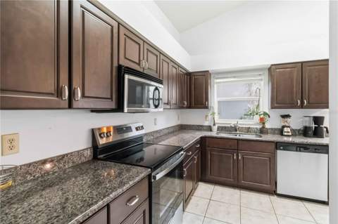 13437 Beechberry Drive, Riverview FL - photo 8 of 42