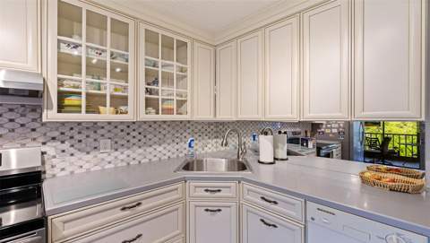 4910 Bay Street #310, St Petersburg FL - photo 9 of 30
