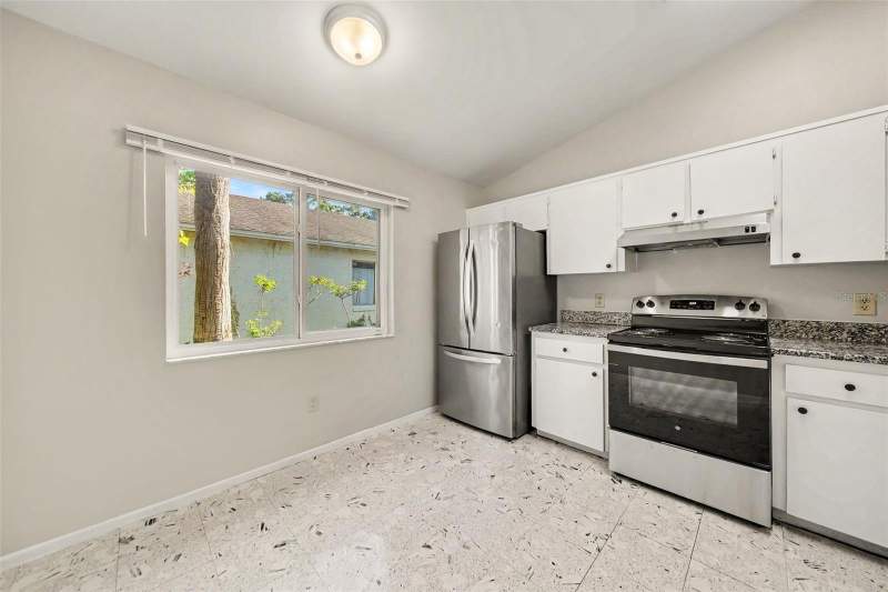 3 bedroom Single Family Residence at 7734 LAKESIDE WOODS DRIVE, LAKESIDE WOODS, ORLANDO — photo 5