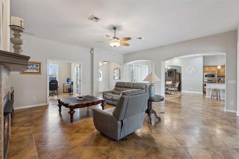 3 bedroom Single Family Residence at 7139 Groveland Farms Road, Groveland Farms 05-23-25, Groveland — photo 5