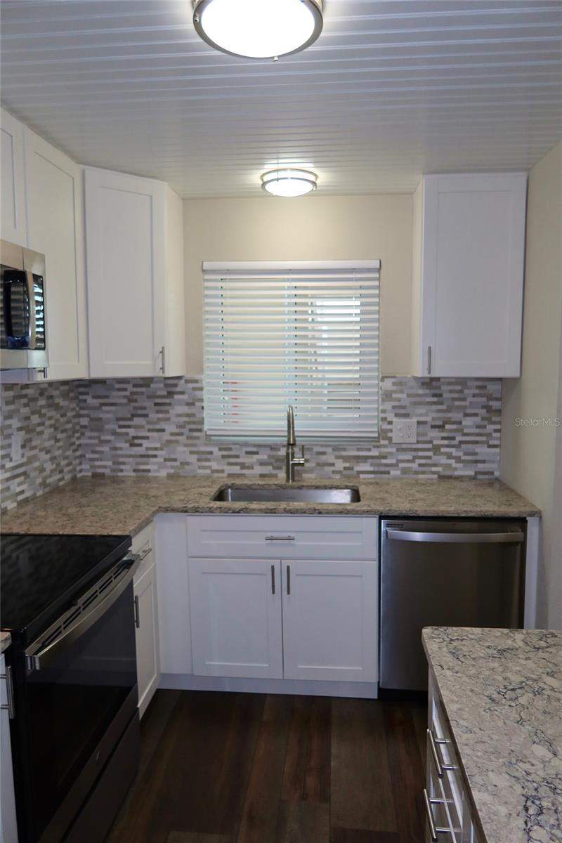 2 bedroom Condominium at 3708 Lake Bayshore Drive #K415, Bayshore On The Lake Apts II Sec 3, Bradenton — photo 3