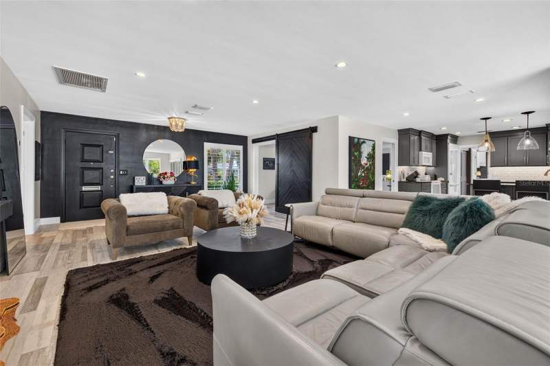 3 bedroom Single Family Residence at 616 Pineland Avenue, Belleair Estates 1st Add, Belleair — photo 5