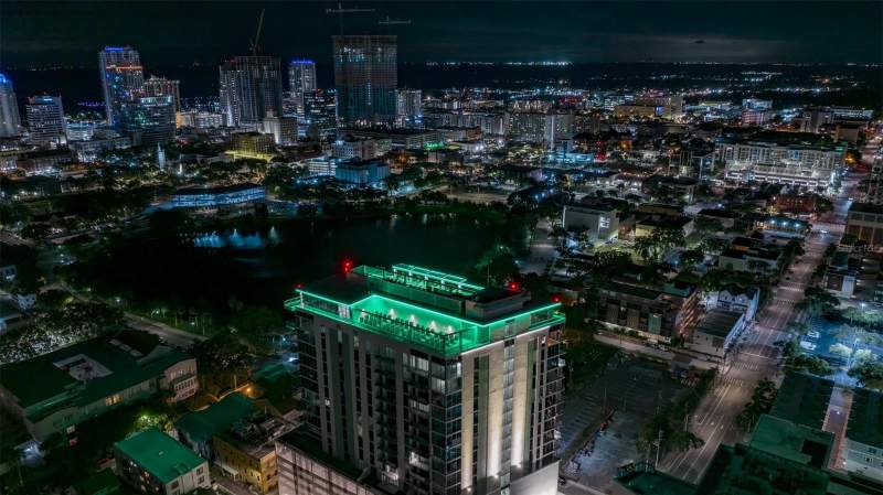 2 bedroom Condominium at 777 3rd Avenue #1605, Reflection St Pete, St Petersburg — photo 4