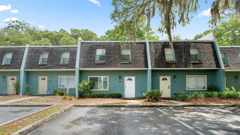 4 bedroom Condominium at 501 SW 75th Street #B5, Cricket Club Condo, Gainesville — photo 2