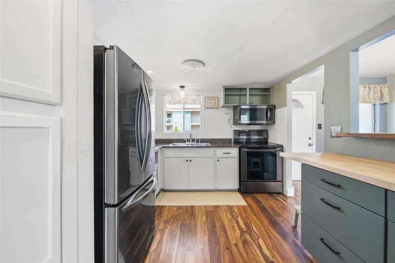 2 bedroom Condominium at 2330 Canal Drive #G27, The Fourth Bayshore, Bradenton — photo 4