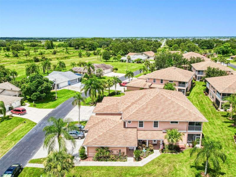3 bedroom Condominium at 19977 Lake Vista Circle #17D, Kings Green/Majestic Ph 2 Bldg, Lehigh Acres — photo 2