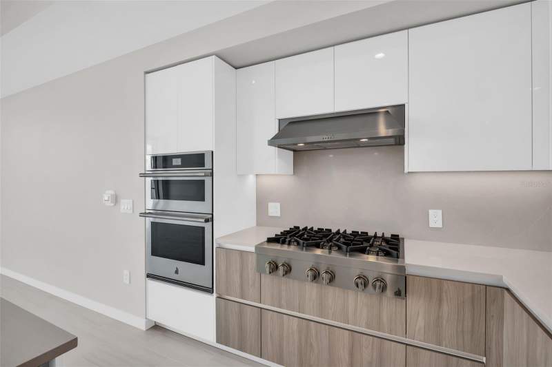 3 bedroom Condominium at 400 Central Avenue #3603, 400 Central, St Petersburg — photo 4