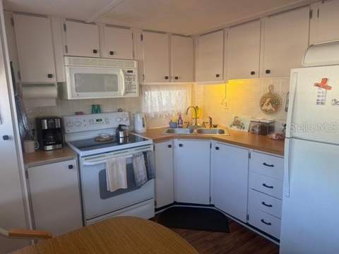420 49th Street #114, Palmetto FL - photo 20 of 33