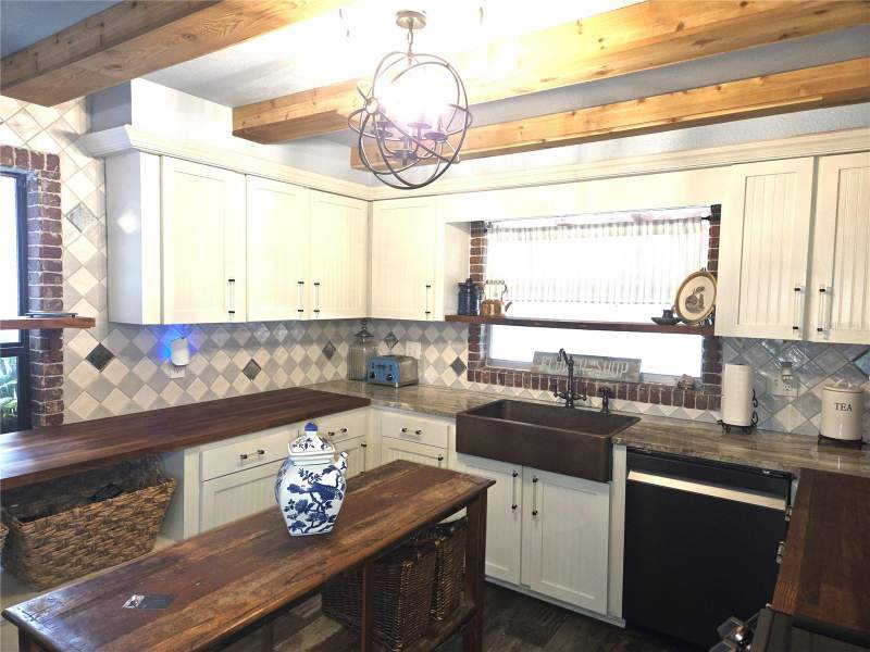 4 bedroom Single Family Residence at 1848 NE 40th Circle, Silver Pines, Ocala — photo 3