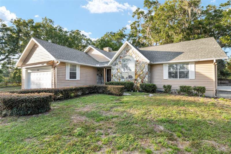 3 bedroom Single Family Residence at 9161 SW 34th Place, Ocala, Ocala — photo 2