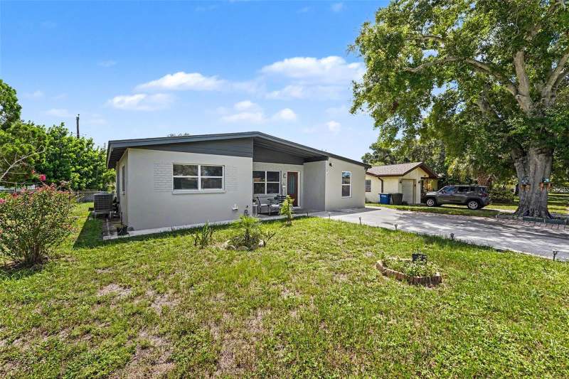 3 bedroom Single Family Residence at 1935 Atlantis Drive, Sunset Point Estates, Clearwater — photo 3