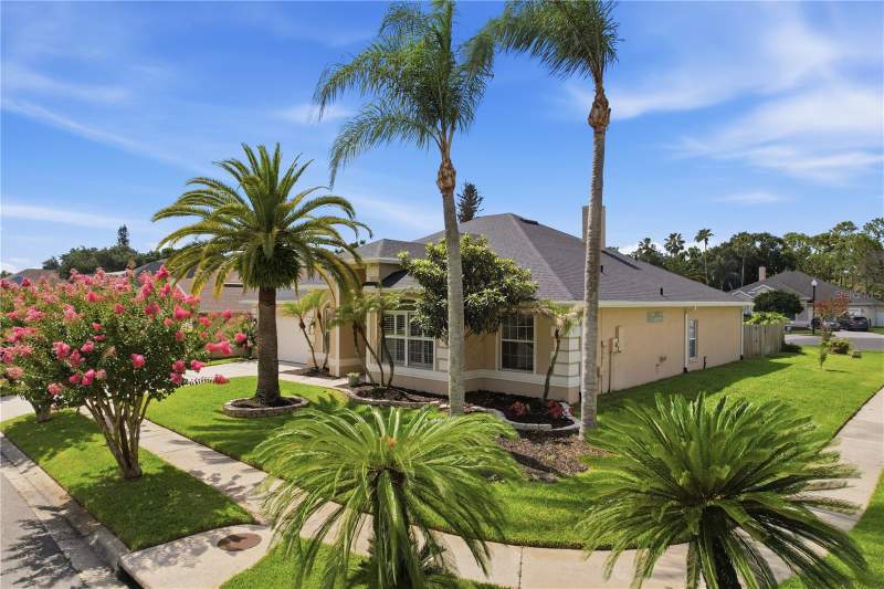 4 bedroom Single Family Residence at 13000 CRYSTAL COVE DRIVE, WATERFORD LAKES TR N24, ORLANDO — photo 3