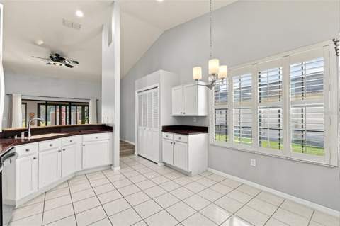 327 Edgewood Court, Poinciana FL - photo 15 of 55