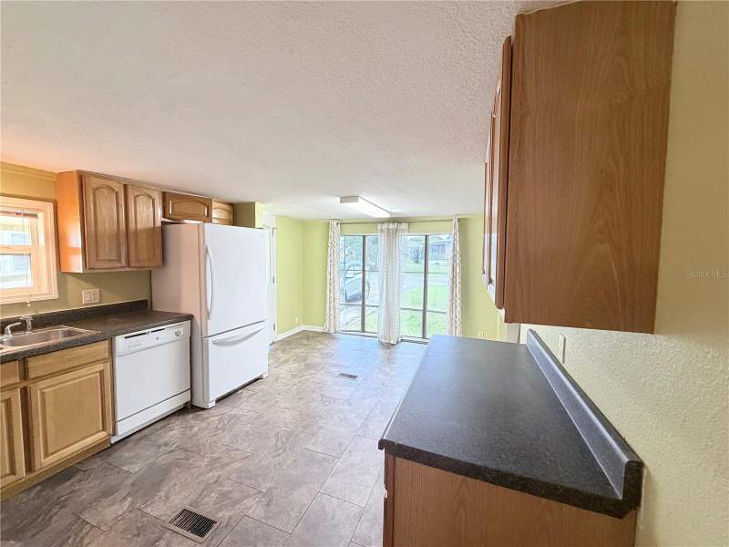 2 bedroom Manufactured Home at 14224 Sandhurst Street, Brookridge Comm, Brooksville — photo 3