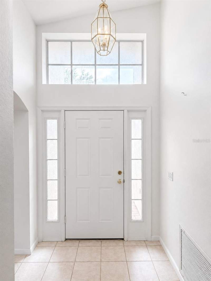 3 bedroom Single Family Residence at 12533 Sparkleberry Road, Westwood Lakes Ph 1A, Tampa — photo 4
