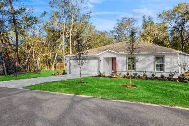 4 bedroom Single Family Residence at 14101 English Parrot Road, Royal Highlands, Weeki Wachee — photo 2