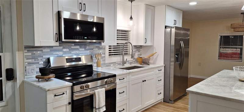 2 bedroom Manufactured Home at 50 Dogwood Court #11, Briar Creek Mobile Home Community I Condo, Safety Harbor — photo 3