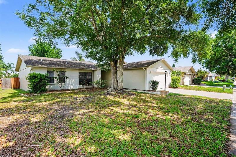 3 bedroom Single Family Residence at 4816 W Addax Drive, Park Lake Estates, New Port Richey — photo 2