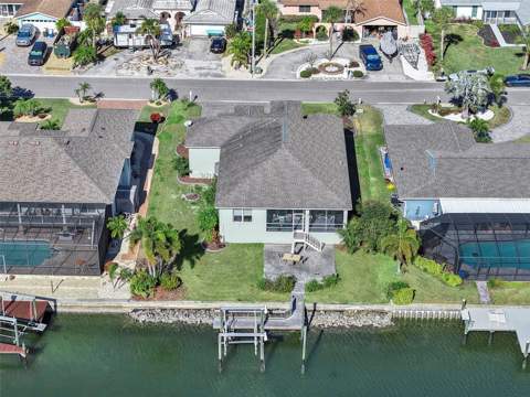 916 Spindle Palm Way, Apollo Beach FL - photo 23 of 41