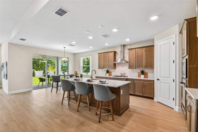 5 bedroom Single Family Residence at 3326 Wolf Lake Avenue, Wolf Lake Ranch, Apopka — photo 4