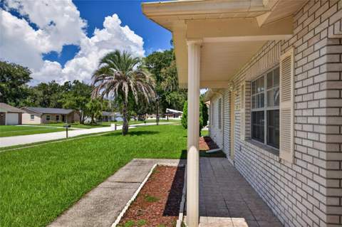 709 Hemlock Lane, Lakeland FL - photo 6 of 32