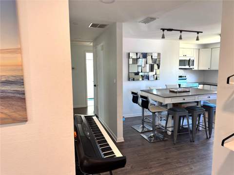 6550 3rd Avenue, St Petersburg FL - photo 6 of 18