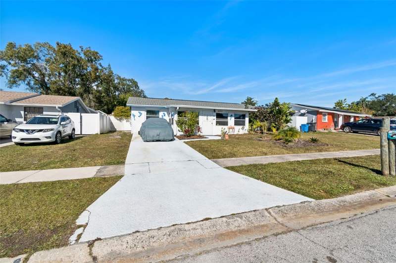 3 bedroom Single Family Residence at 6503 Amundson Court, Townn Country Park Unit 29, Tampa — photo 2